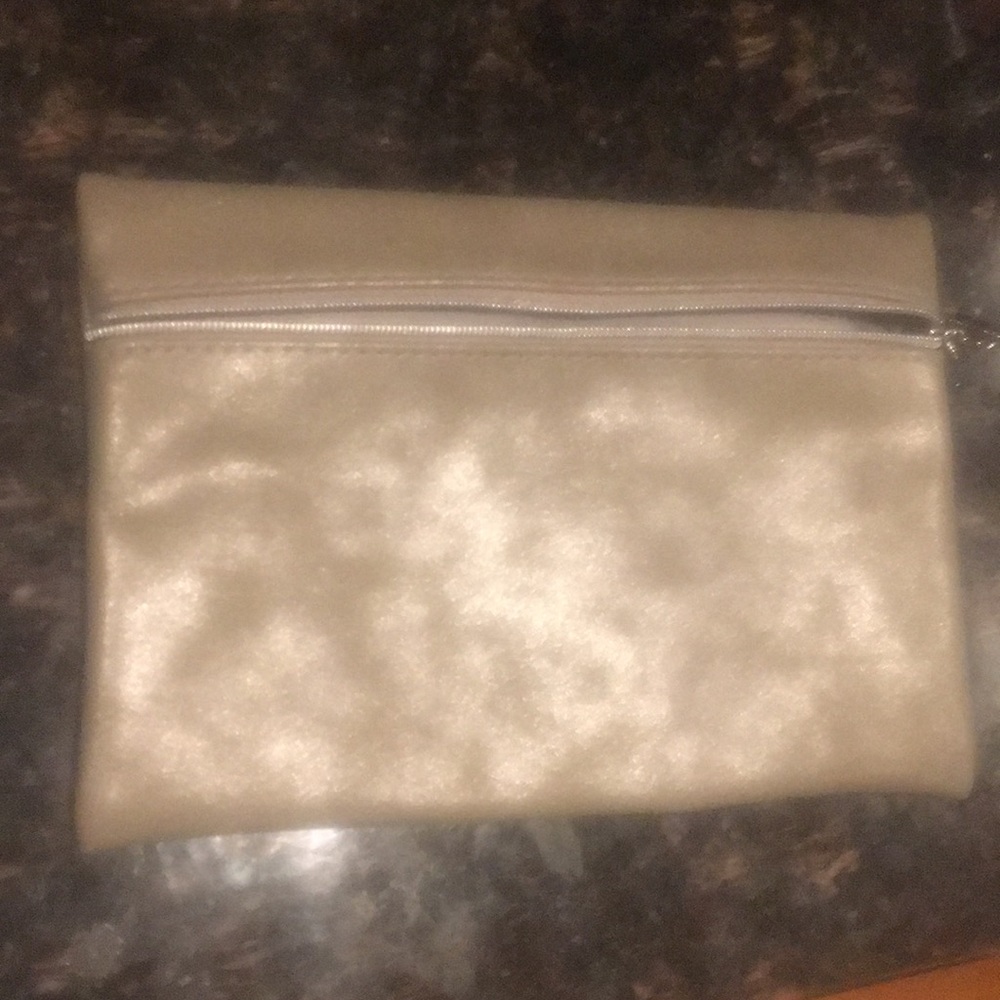 Beauty pouch